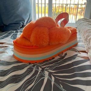 UGG Disco Knot Slide Size 10w, NWT